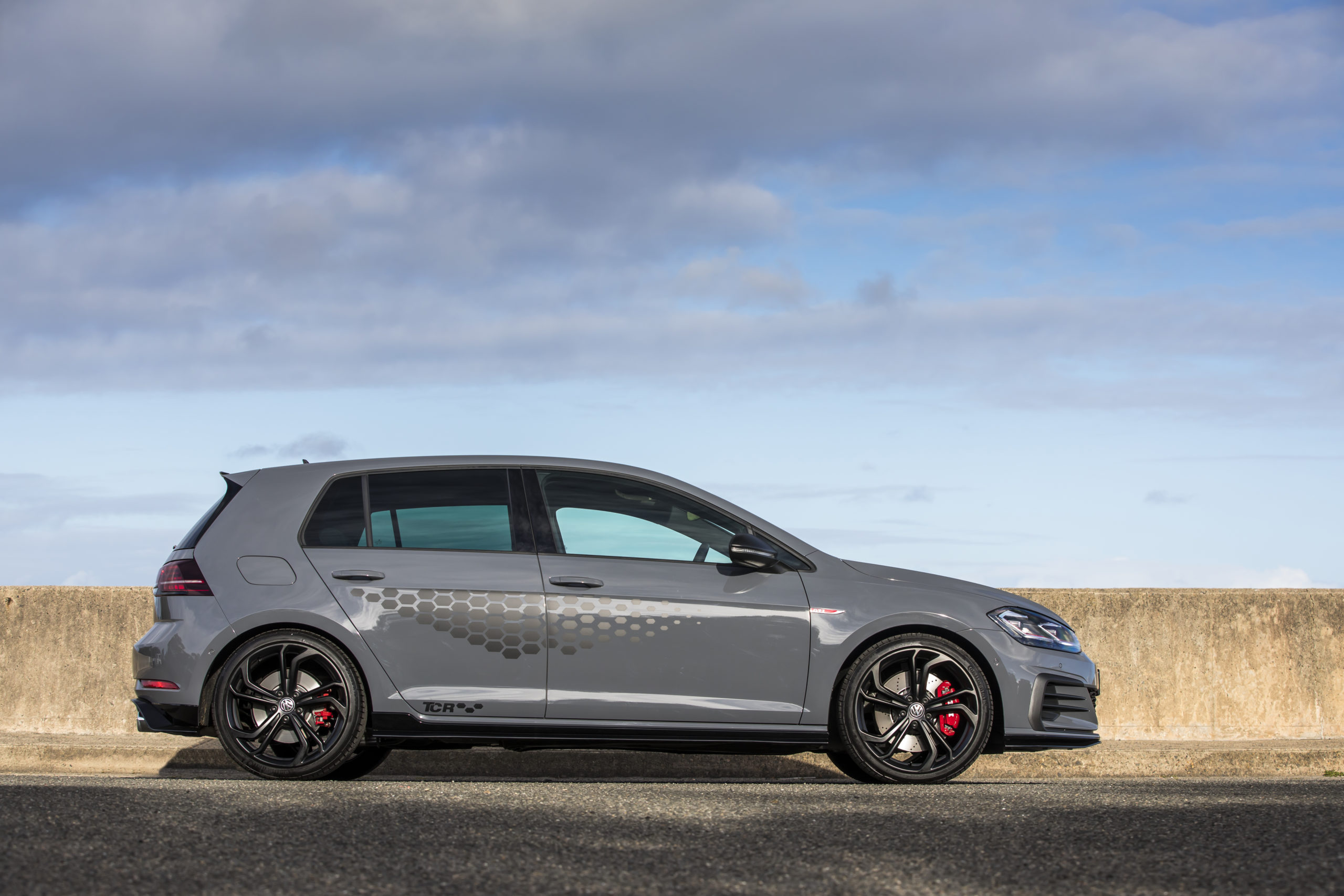 Volkswagen Golf GTI TCR 2021 Review 