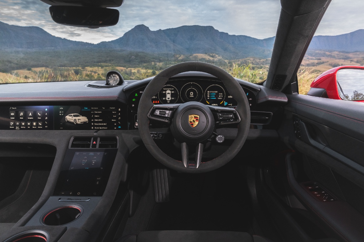 TRACK TEST: 2022 Porsche Tacayn GTS review 